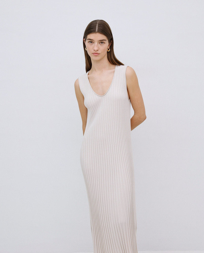 Robe longue évasée beige à bretelles Yerse Canada