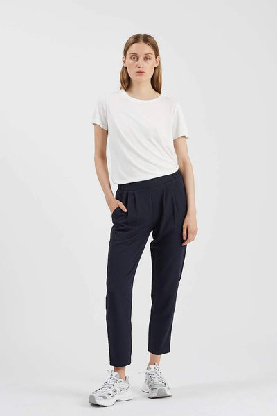 Pantalon Sofja marine Minimum fashion chez Jupon Pressé, Québec, Canada