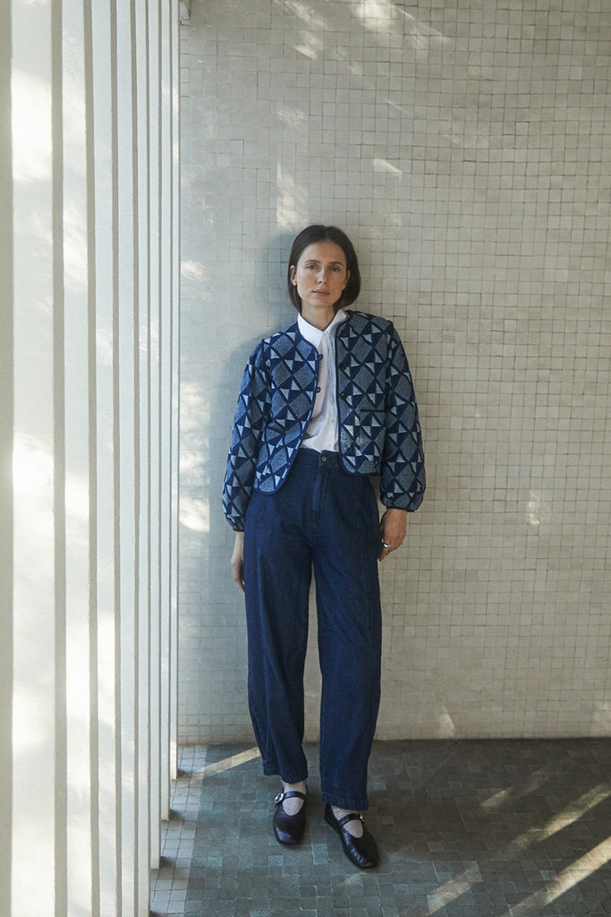 Veste courte en coton jacquard bleu indigo Yerse Québec, Canada