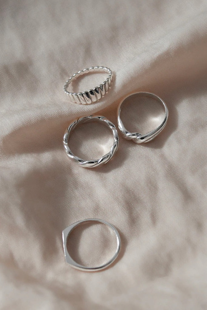 Bague Fuso - argent WELLDUNN | Jupon Pressé, Québec, Canada