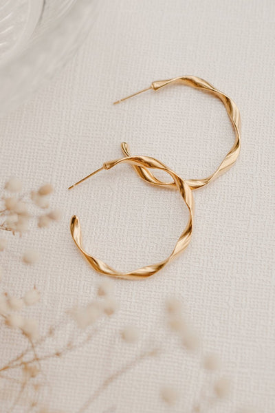 Boucles d'oreille Twist - or WELLDUNN | Jupon Pressé, Québec, Canada