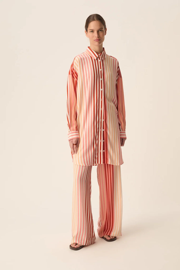 Robe Des Petits Hauts Québec, Canada