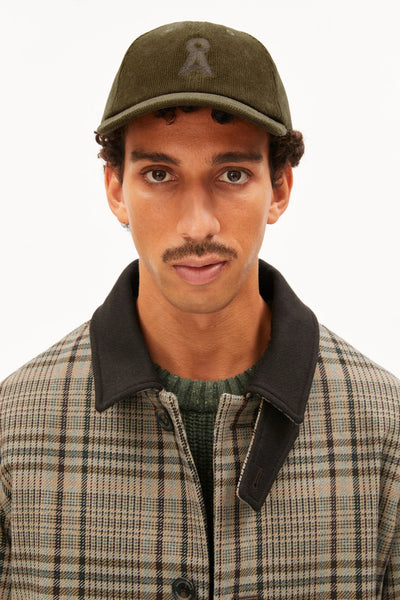Casquette en corduroy Yenaas - terre sombre Armedangels Québec, Canada