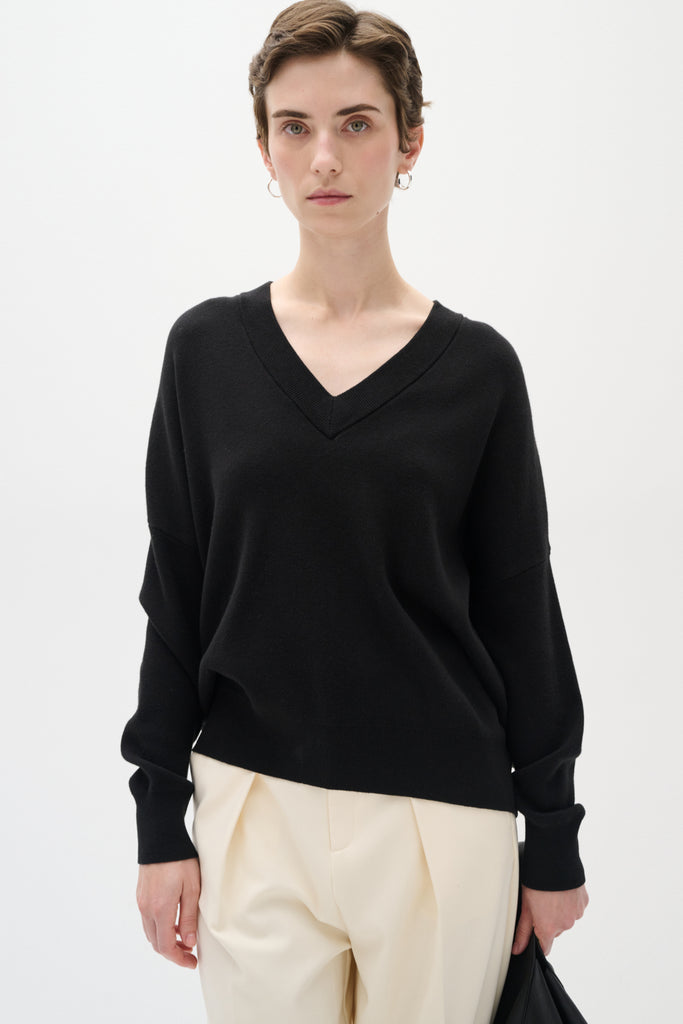 Pull relaxed fit