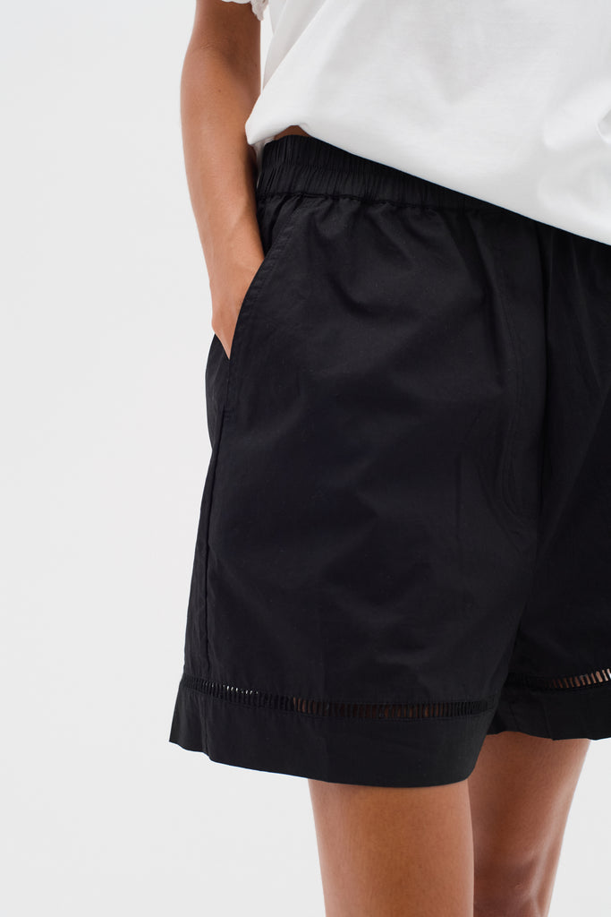 Short InWear Québec, Canada