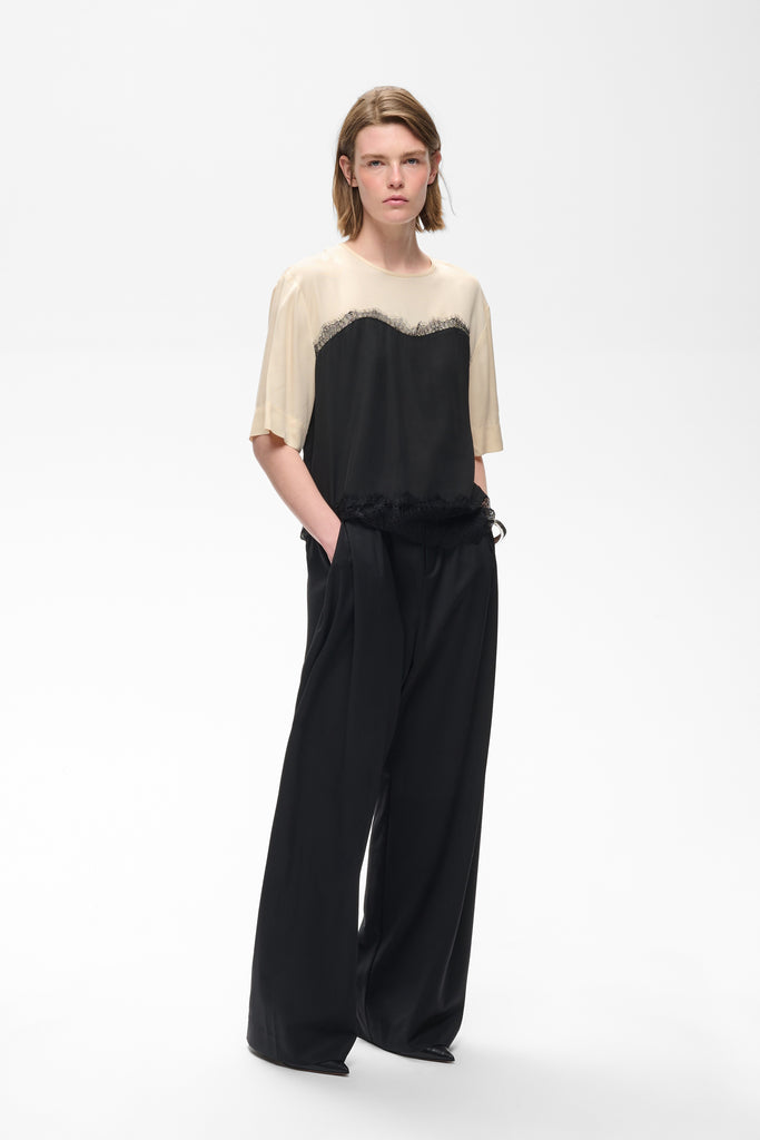 30112833 InWear Québec, Canada