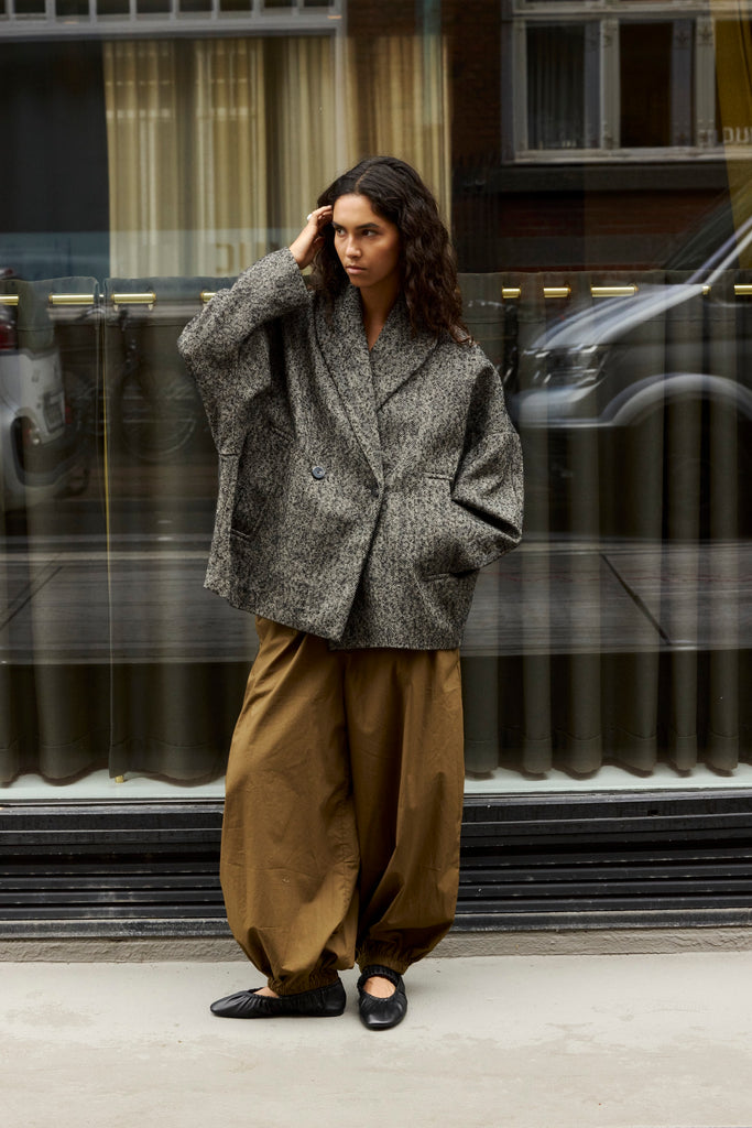 Manteau surdimensionné SLCova - noir Soaked in Luxury Québec, Canada