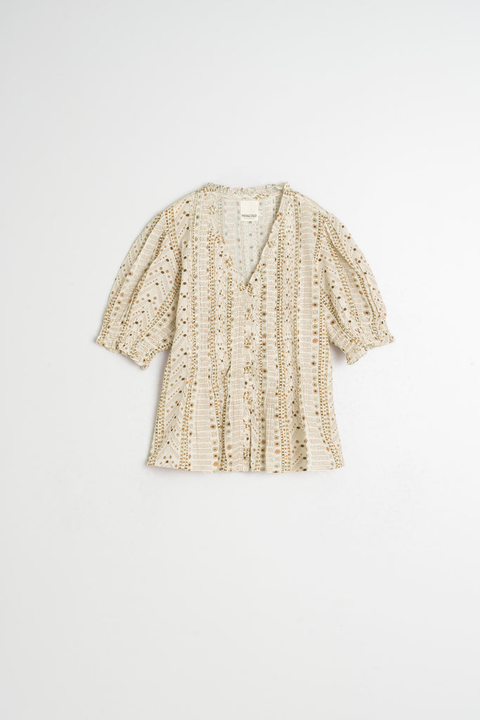 Indi and Cold Québec, Canada