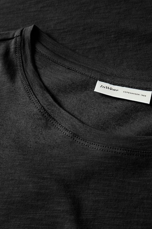 alma tshirt black InWear