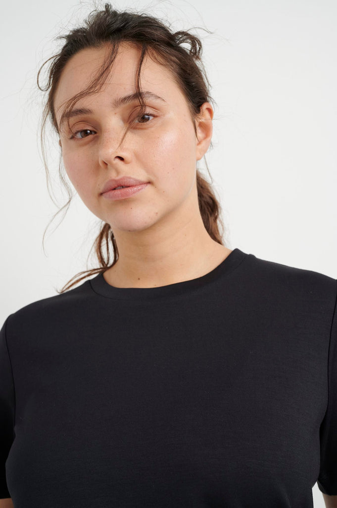 Tee-shirt noir femme